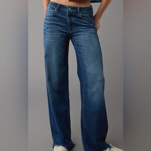 AE Dreamy Drape Stretch Low-Rise
Baggy Wide-Leg Jean